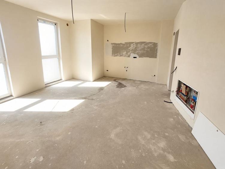 Apartament cu 2 camere semidecomandat în Mărăști