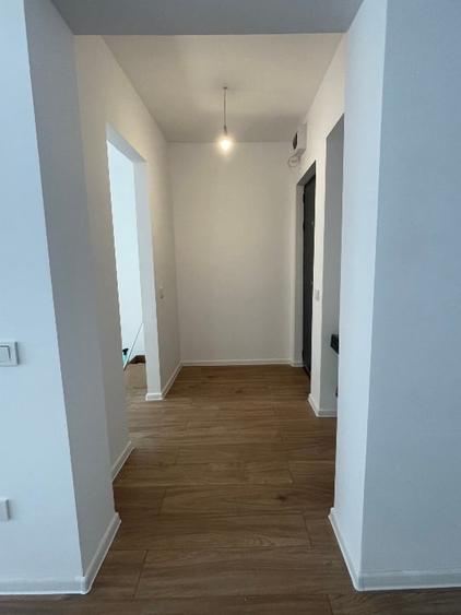 Apartament cu 2 camere semidecomandat, mobilat în Tomis II
