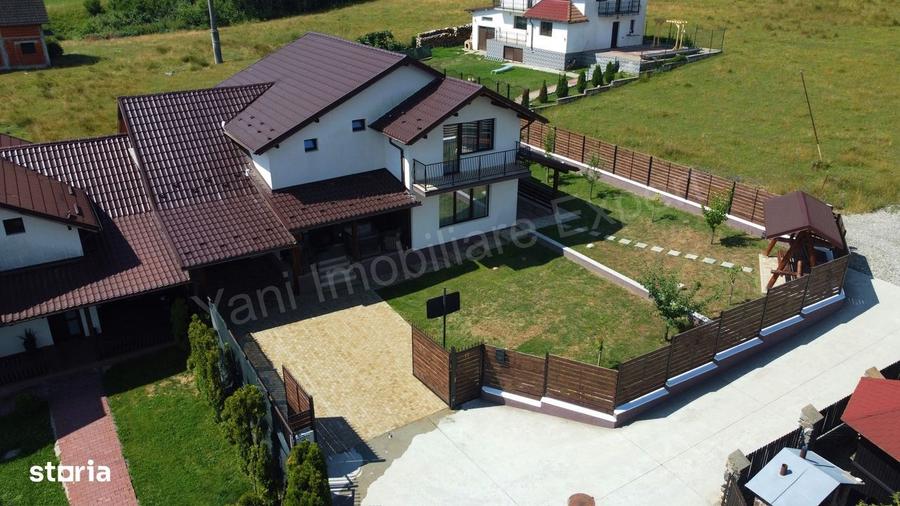 Casă cu 4 camere în Curtea de Argeș