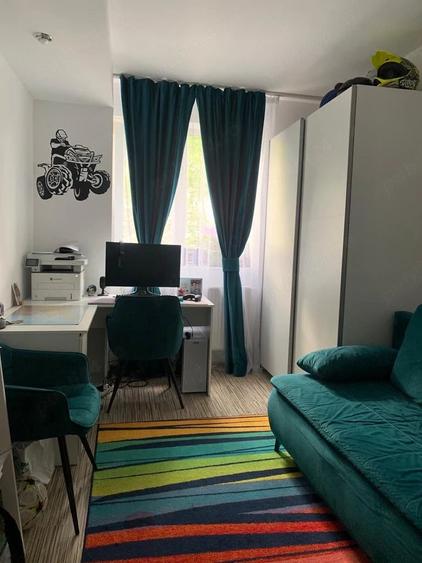 Apartament cu 3 camere decomandat în Găvana