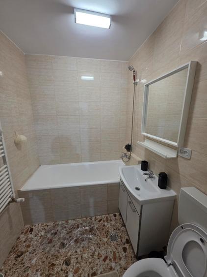 Apartament cu 2 camere decomandat, mobilat în Băneasa