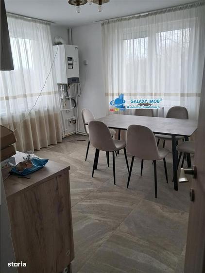 Casă cu 5 camere cu Teren 500 Mp în Prundu