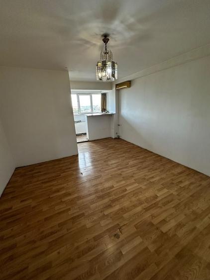 Garsonieră semidecomandată în Costin Georgian