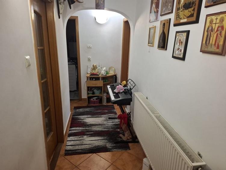 Apartament cu 2 camere decomandat în Electroprecizia