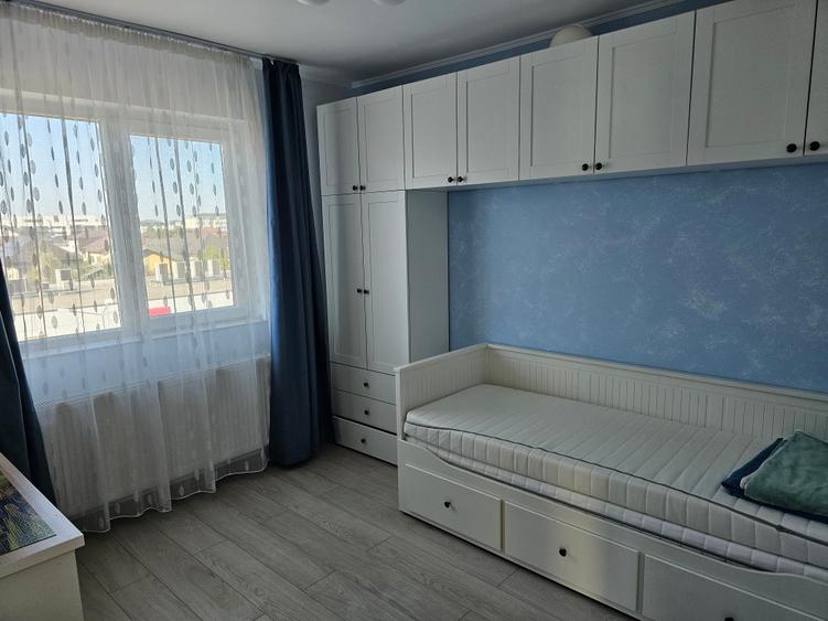 Apartament cu 3 camere decomandat în Militari