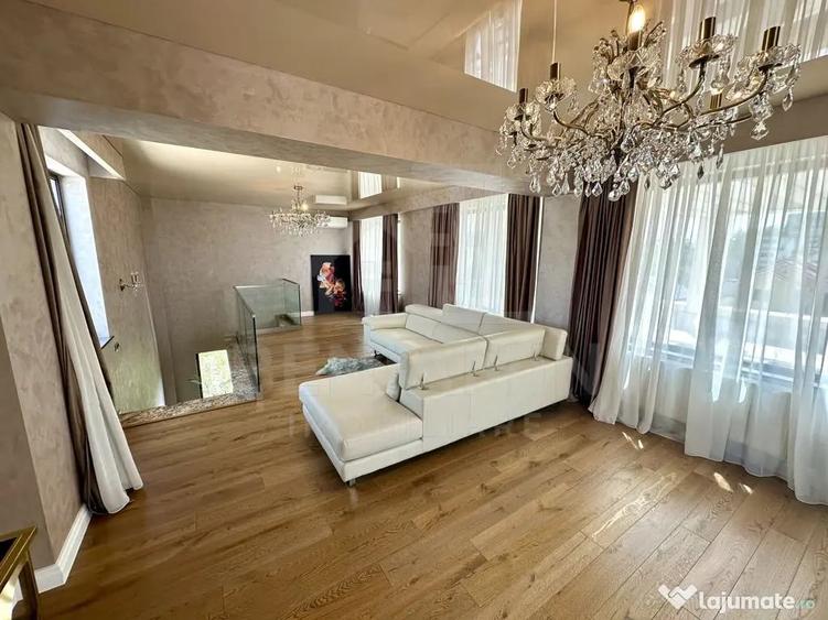 Casă cu 1 camere cu Teren 590 Mp în Central