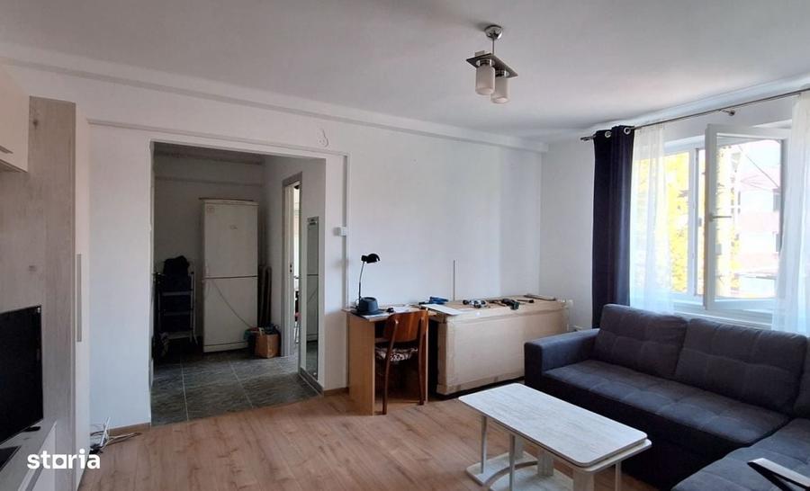 Inchiriere 2 camere semidecomandate, centru, finisate modern - 1