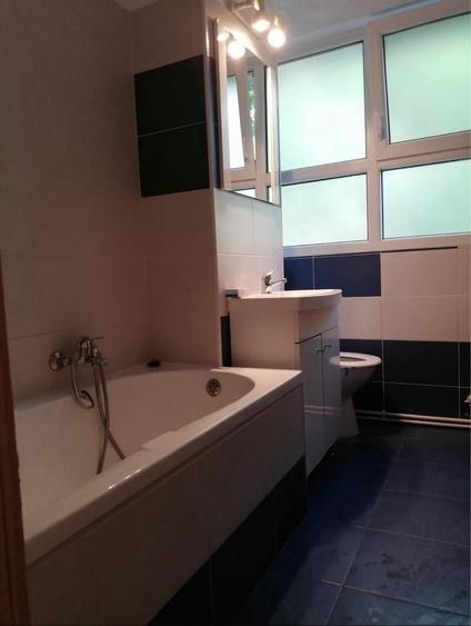 Apartament cu 2 camere decomandat în Berceni