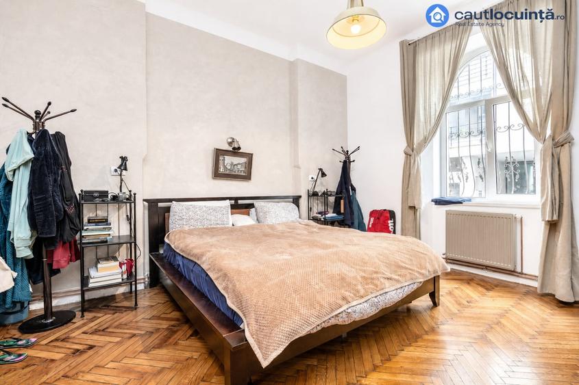 Apartament cu 6 camere, mobilat în P-ța Victoriei