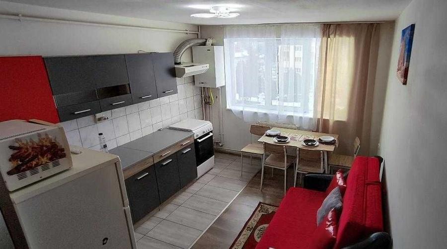 Apartament cu 3 camere semidecomandat în Terezian