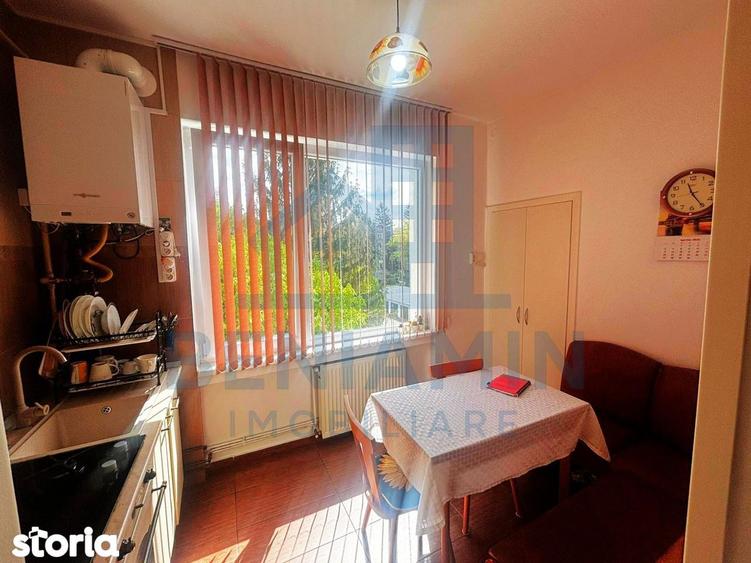 Apartament cu 2 camere decomandat în Centrul Civic
