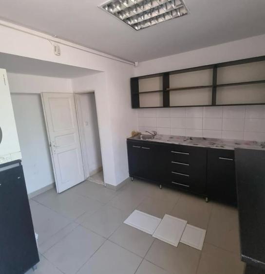 Casă individuală cu 2 camere cu Canalizare în Semicentral