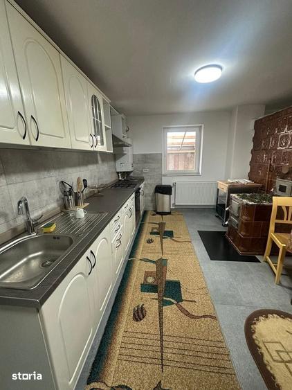 Casă cu 3 camere cu Teren 1500 Mp în Central