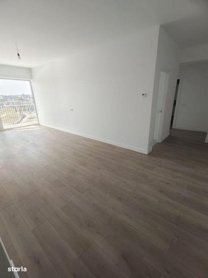 Apartament cu 2 camere decomandat în Baza 3