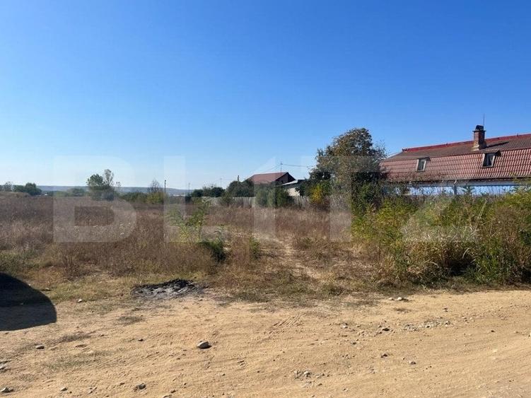 Teren Construcții intravilan de 502 mp, în Preajba