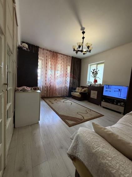 Apartament parter si mansarda curte proprie str. Paltinis - 12