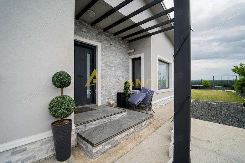 Casă cu 4 camere cu Teren 755 Mp în Frumușani