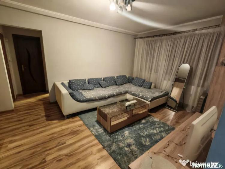Apartament cu 2 camere semidecomandat, mobilat în Central