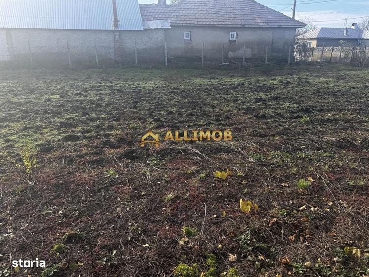 Casă cu 4 camere în Fulga