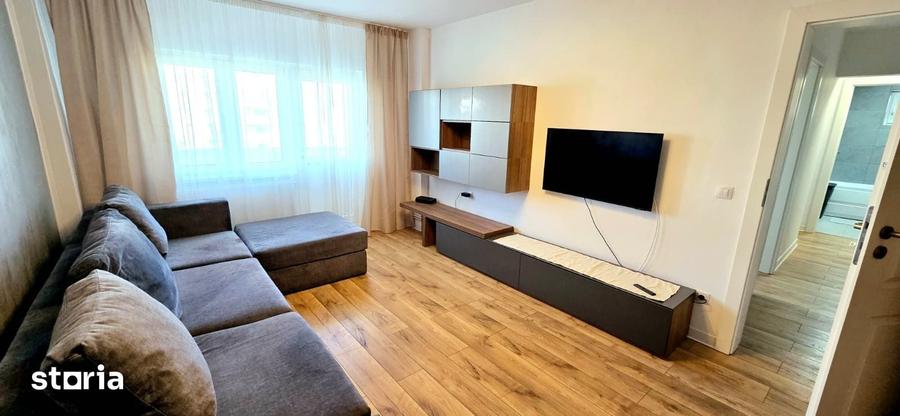 Apartament cu 2 camere decomandat în Republicii