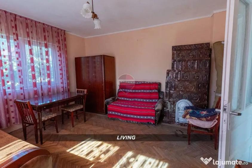 Casă cu 2 camere cu Teren 1300 Mp în Copalnic