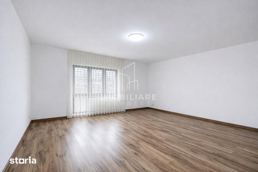 Casă cu 6 camere cu Teren 420 Mp în Bună Ziua