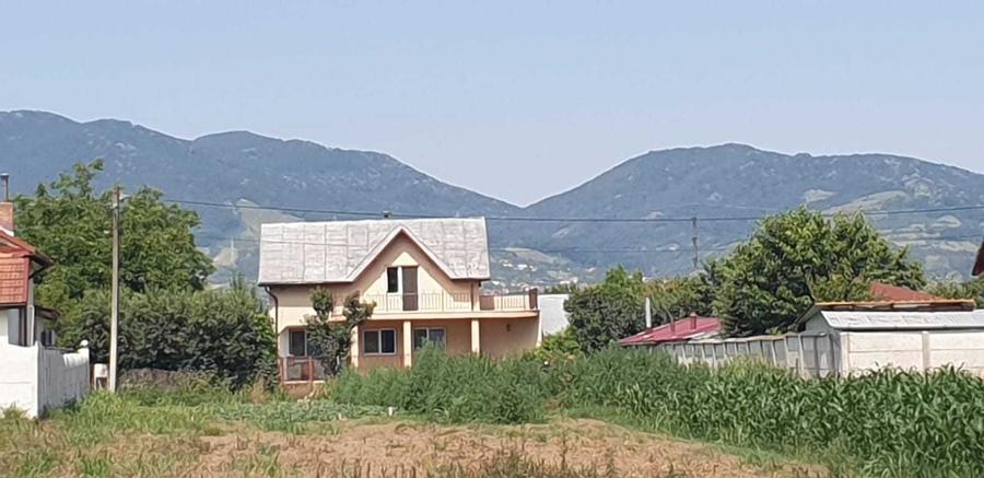 Teren de 906 mp, în Sântuhalm