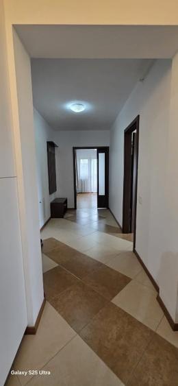 Apartament cu 2 camere decomandat, mobilat în Podul de Fier