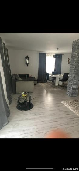 Casă cu 4 camere cu Teren 14242 Mp în Priporu