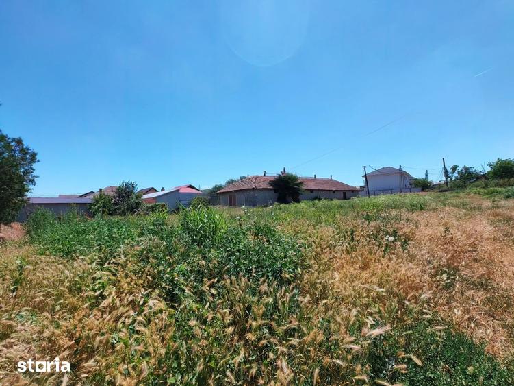 Teren de 10110 mp, în Valu lui Traian