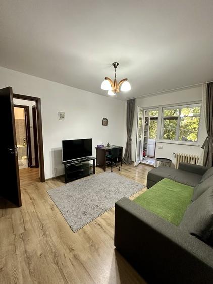 Apartament cu 2 camere semidecomandat în Drumul Taberei
