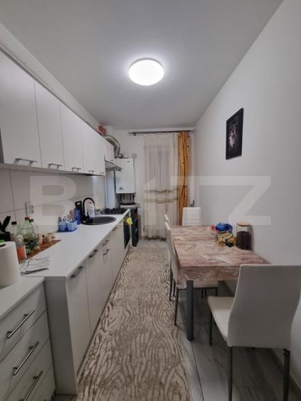 Apartament cu 3 camere decomandat, mobilat în Horpaz