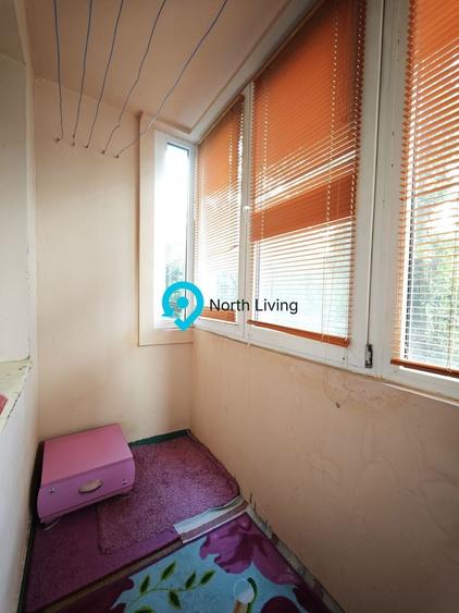 Apartament cu 3 camere semidecomandat în Pajura