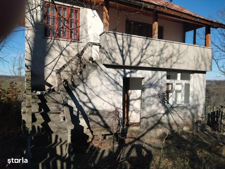 Casă cu 3 camere în Slătioarele