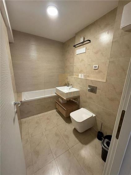 Apartament cu 3 camere decomandat în Mogoșoaia