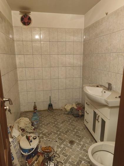 Apartament cu 2 camere decomandat în Nicolina