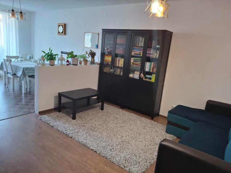 Apartament cu 2 camere semidecomandat în Florești