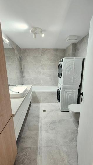 Apartament cu 3 camere decomandat, mobilat în Aviației