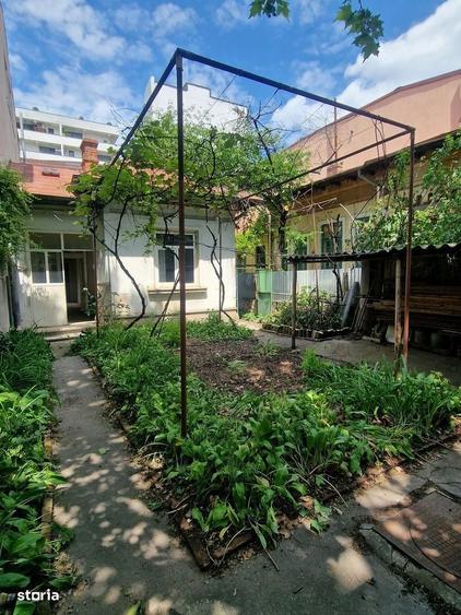 Casă cu 4 camere cu Teren 413 Mp în Tineretului