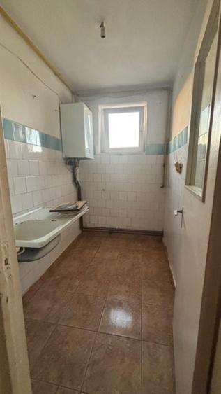 Apartament cu 2 camere semidecomandat în Decebal