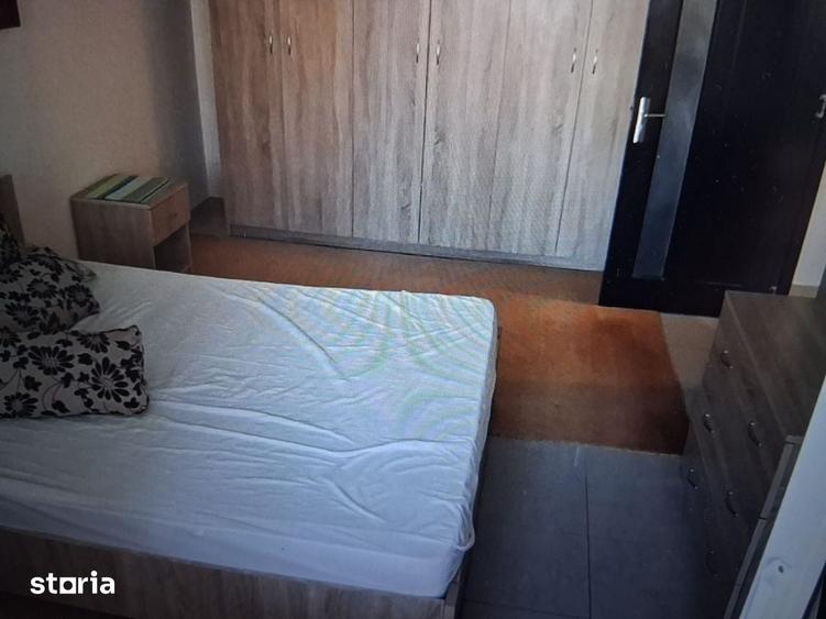 Apartament cu 2 camere decomandat în Tei