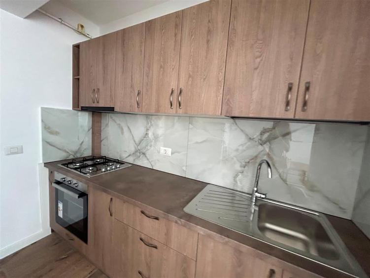 Apartament cu 2 camere decomandat în George Enescu