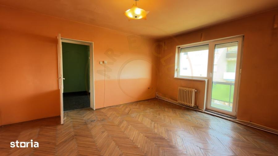 Apartament cu 2 camere semidecomandat în Central