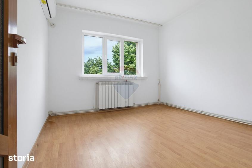Apartament cu 3 camere decomandat în Central