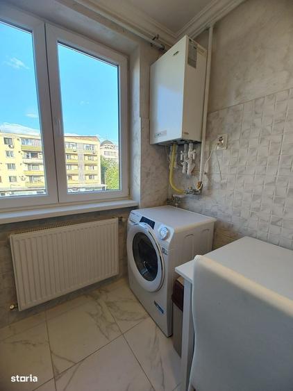 Apartament cu 3 camere în Decebal