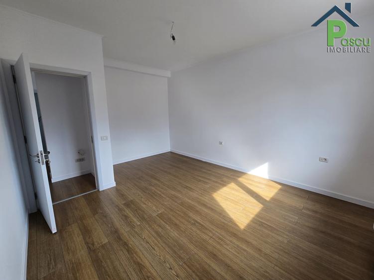 Casă individuală cu 3 camere cu Canalizare în Central