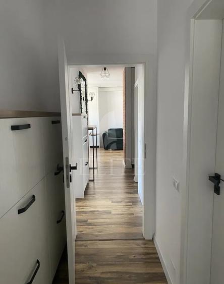 Apartament cu 3 camere semidecomandat, mobilat în Gheorgheni