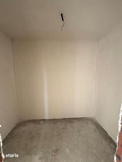 Casă cu 4 camere cu Teren 400 Mp în 9 Mai