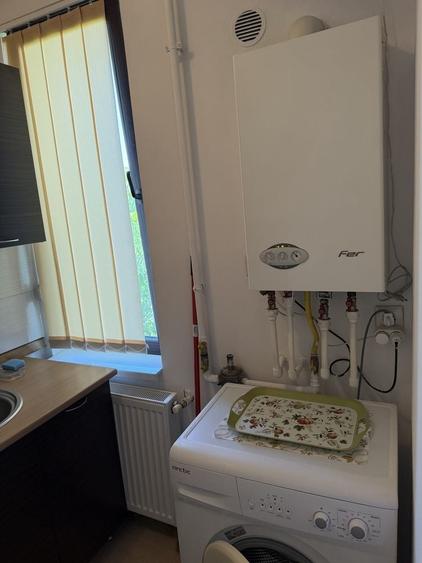Garsonieră decomandată în Gorjului