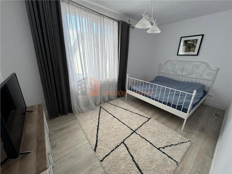 Casă individuală cu 6 camere cu Teren 702 Mp în Gura Câlnăului